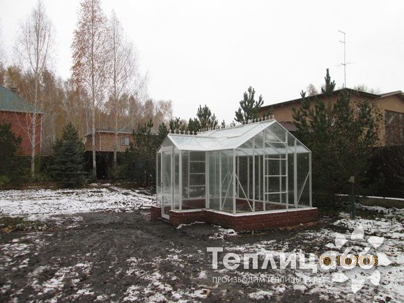 Теплица botanik T с мини-тамбуром под стекло (14 м²)