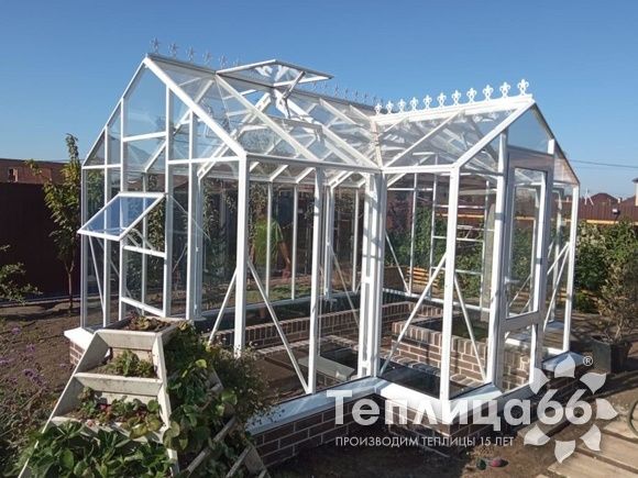 Теплица botanik T с мини-тамбуром под стекло (14 м²)