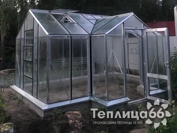 Теплица botanik T с мини-тамбуром под стекло (14 м²)