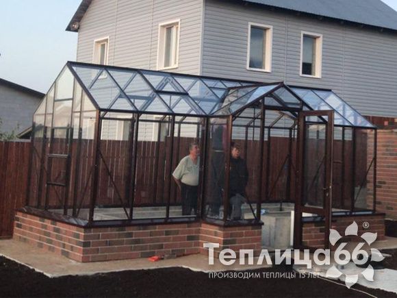Теплица botanik T с мини-тамбуром под стекло (14 м²)