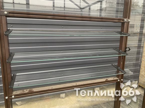 Форточка торцевая жалюзийная для теплиц botanik на 3 стекла, 150 мм