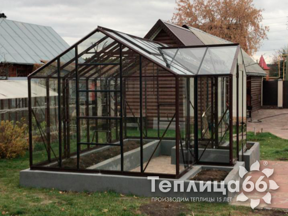 Теплица botanik T с мини-тамбуром под стекло (14 м²)