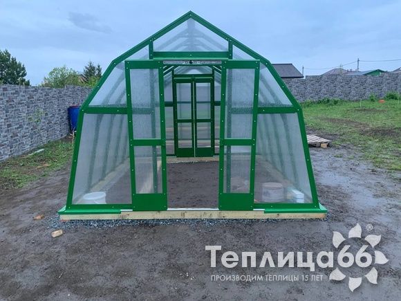 Теплица Рада Байкал из поликарбоната, ширина 3 метра